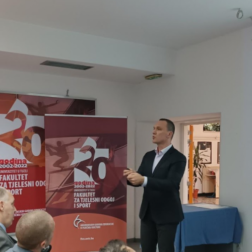Dr. sci. Almir Maljević i tema: „5 pravila za poslovnui uspjeh nakon diplomiranja“