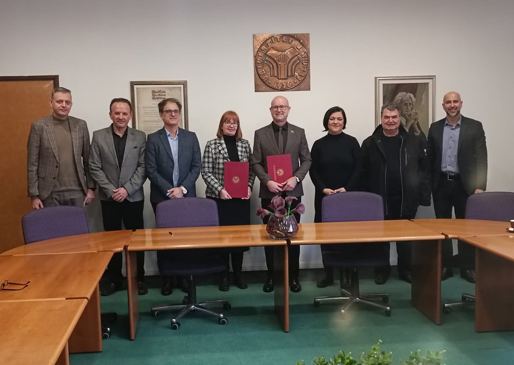 Univerzitet u Tuzli - Rektorica Hadžigrahić potpisala Sporazum sa Grupacijom poslodavaca TK