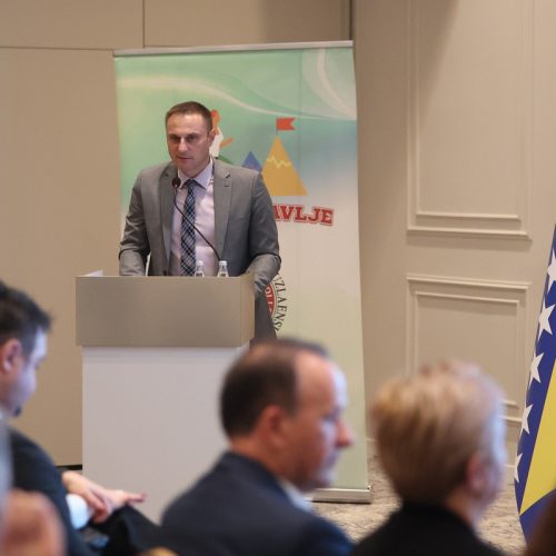 589953002_1378955297577610_39671831747915252_n