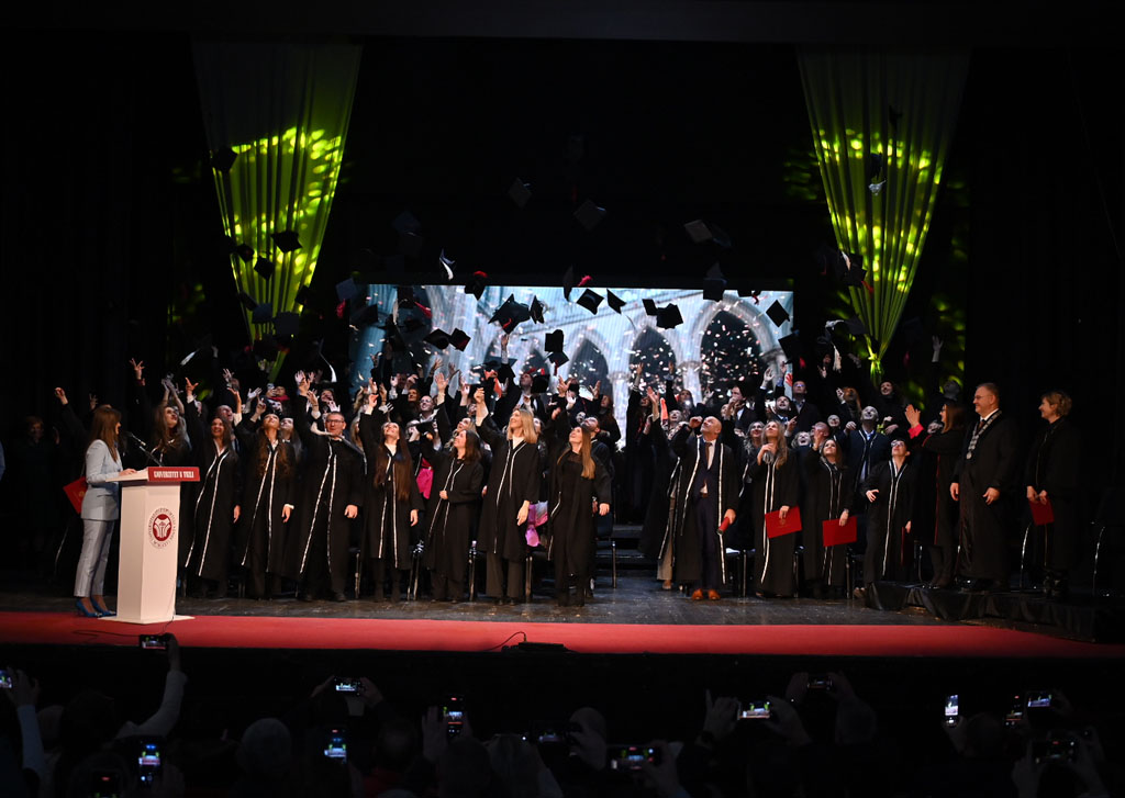 Univerzitet u Tuzli obilježava 49 godina rada uz promociju 684 diplomanta i magistra
